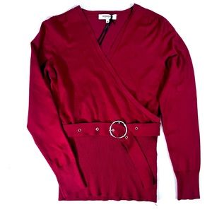 NWT $66 Morgan De Toi Rubis Burgundy Thin Sweater w/Belt M
